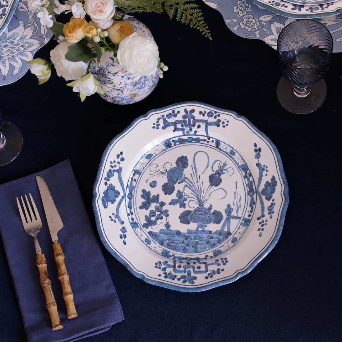 VIDA Faenza 11" White and Blue Dinner Plate - Set of 4