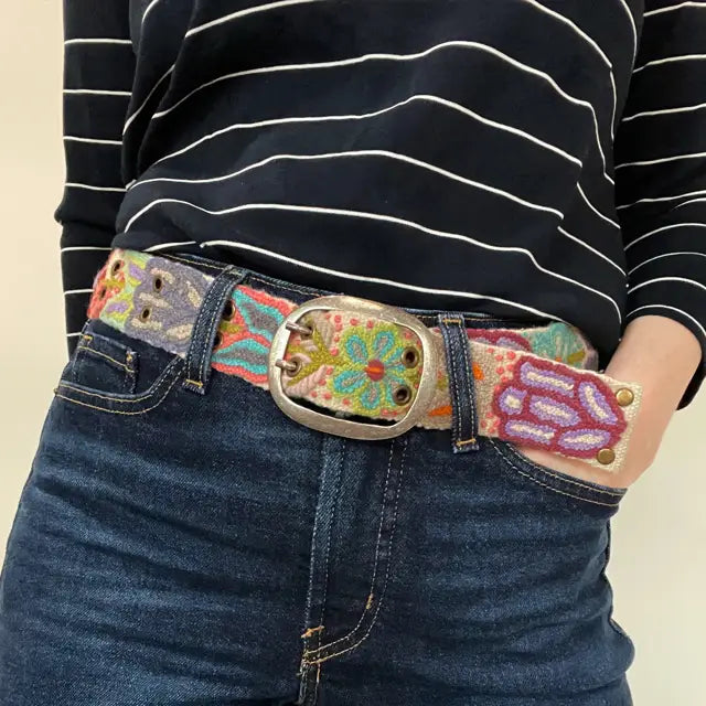 Folklorica floral cream embroidered wool belt.