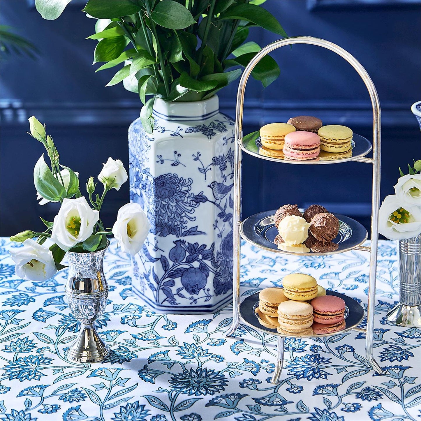 Hexagon Shaped Chrysanthemum Hand-Painted Blue and White Chinoiserie Vase