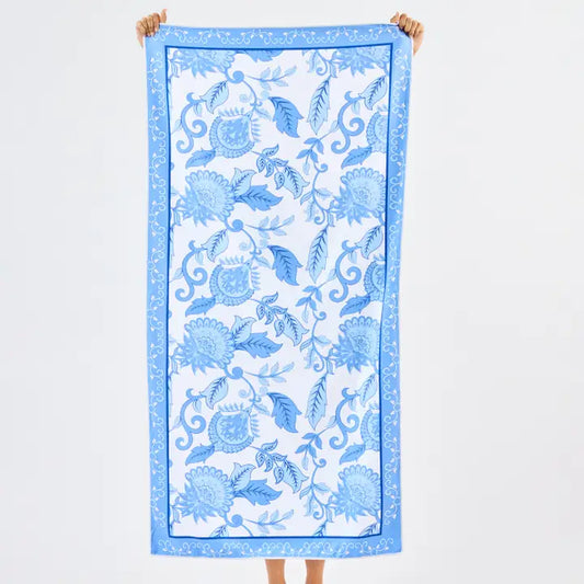 Quick Dry Porcelain Vines Beach Towel
