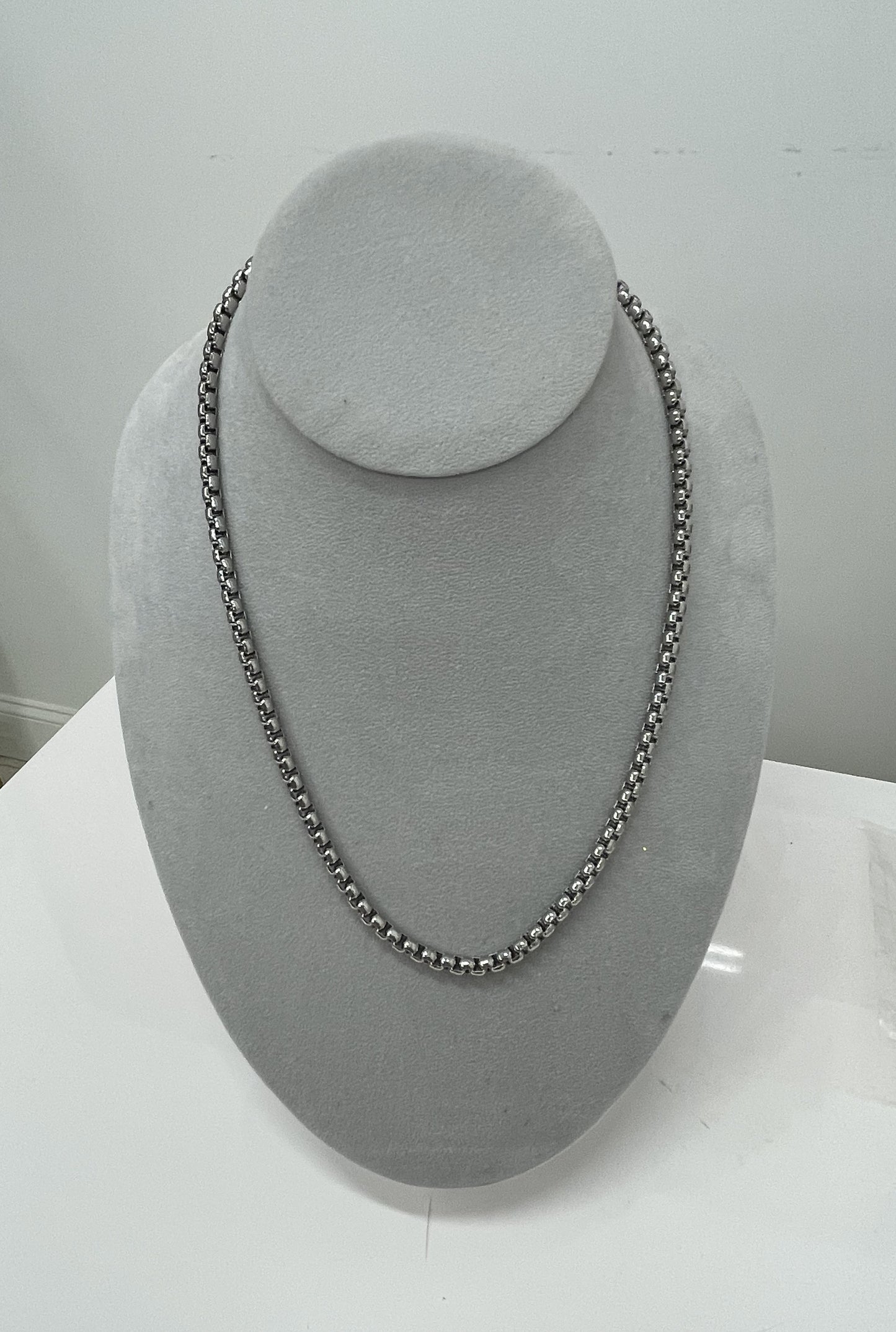 Magnetic Closure Silver Box Chain Necklace - 20"