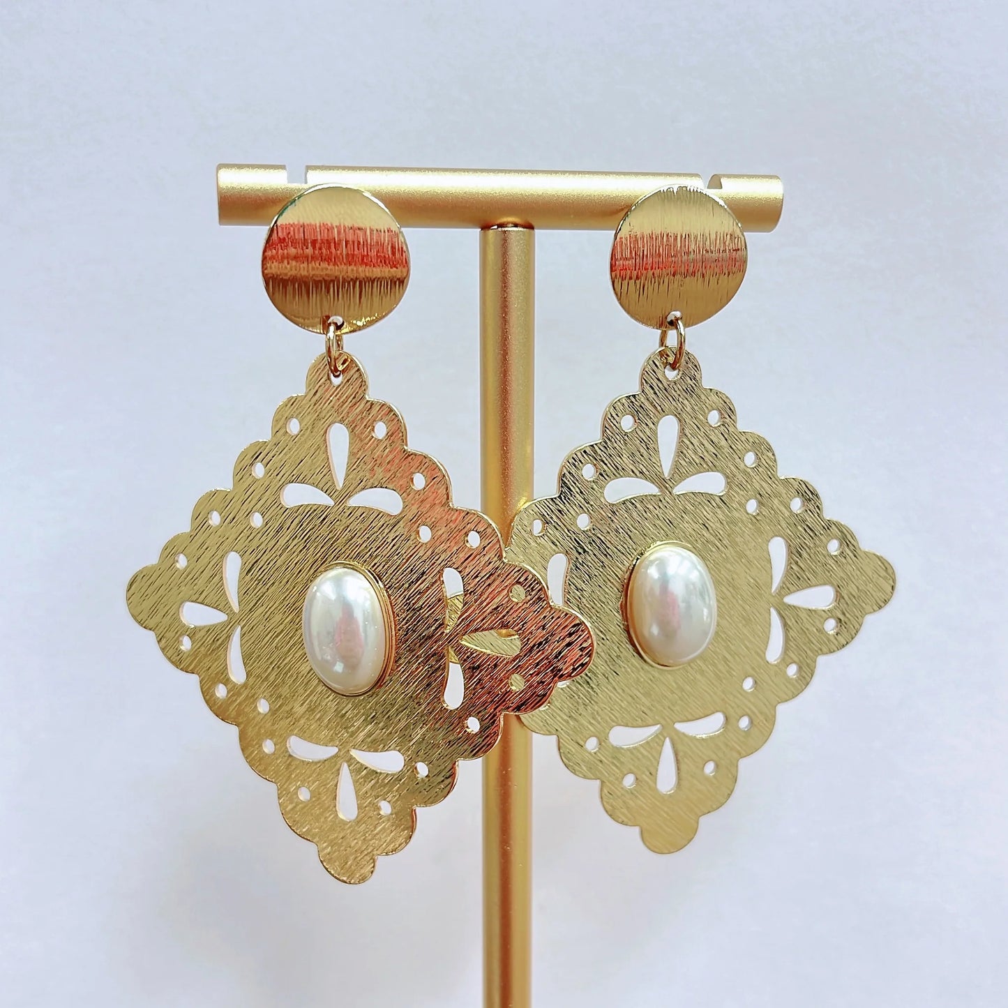 Rombo Pearl Earrings