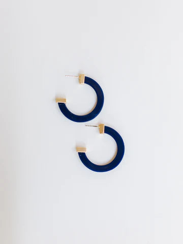 Classic Acrylic Medium Hoops